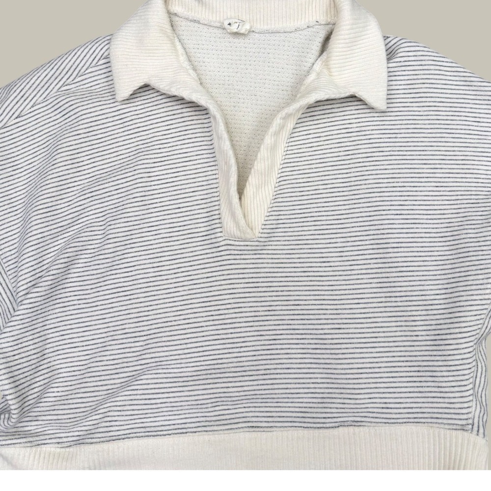 By Together Striped Collared Sweatshirt Cropped V-Neck Size M Coastal Pullover - Picture 9 of 15
